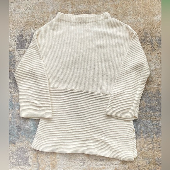 Vince Camuto Sweaters - Vince Camuto Cream Ivory Asymmetrical Hem Knit Sweater Sz S